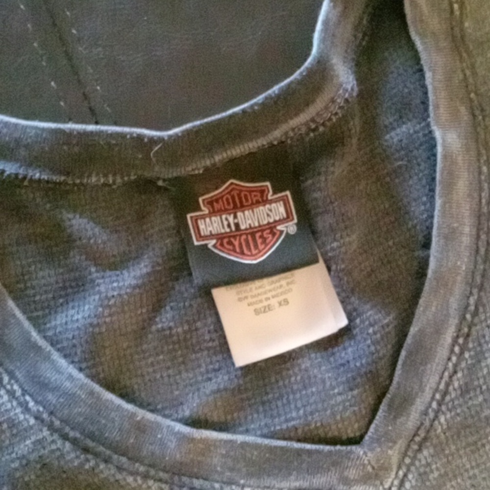 Shirt - Picture 4 of 8